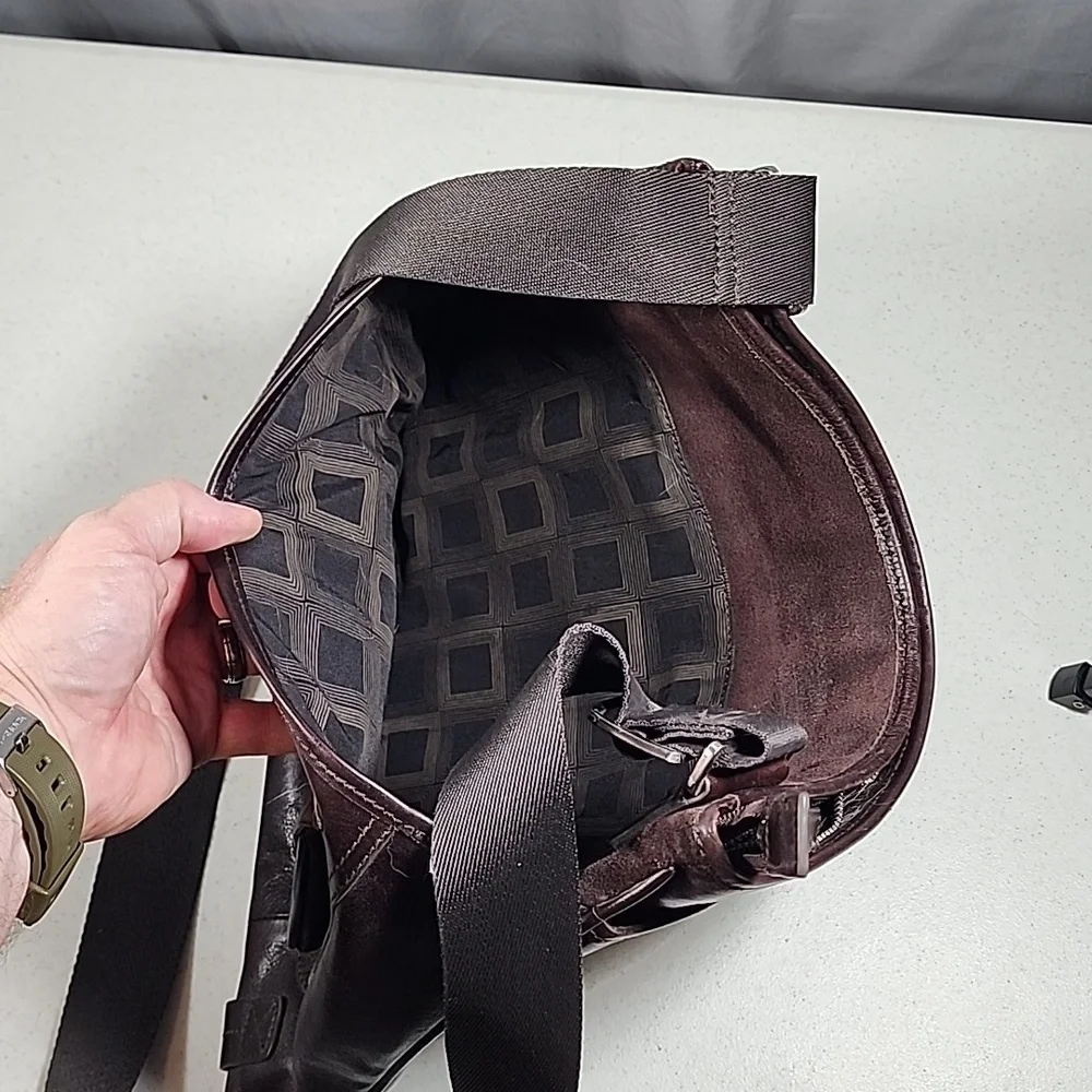 Fossil Leather Messenger Computer Crossover Bag